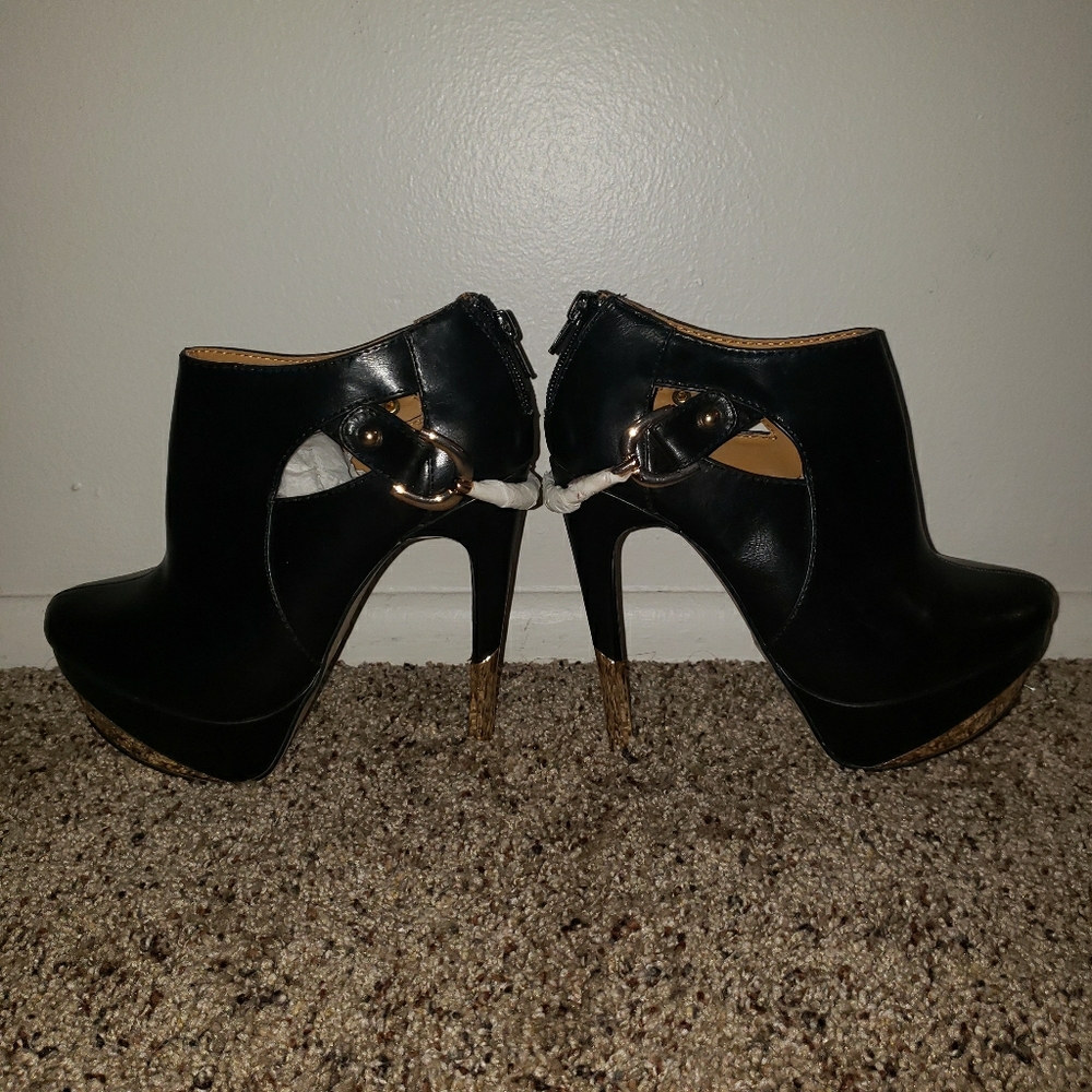 Ladies Heels Booties
